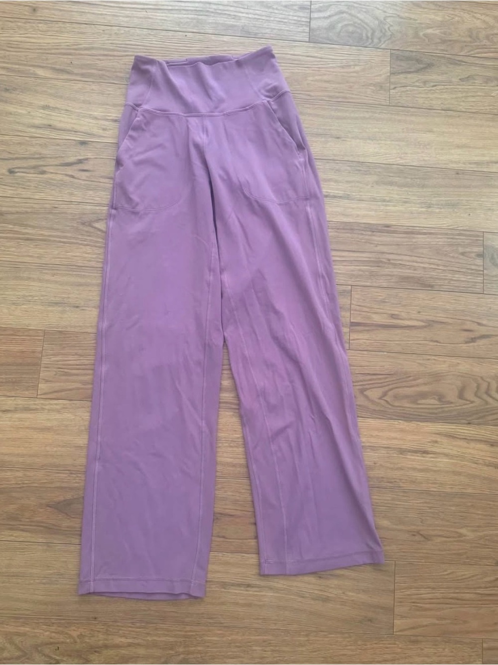 Lululemon High-Rise flare-Leg Women's Pants in Lavender size 4 worn once